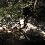 Vackra kalkklippor längs La Brague