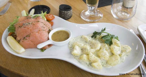 Gravad lax med dillstuvad potatis